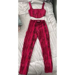 NEW LOW PRI$E! Pink & Black XS ZARA set